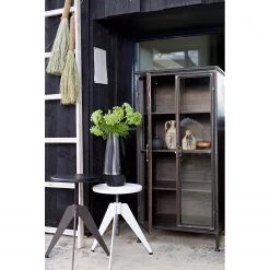 Red Living Buffet haut Ondara - Métal - Noir vintage -Meubles de salle à manger Soldes Magasin 1000304151 211029 12341200044 MOOD DETAILS P000000001000304151 mood