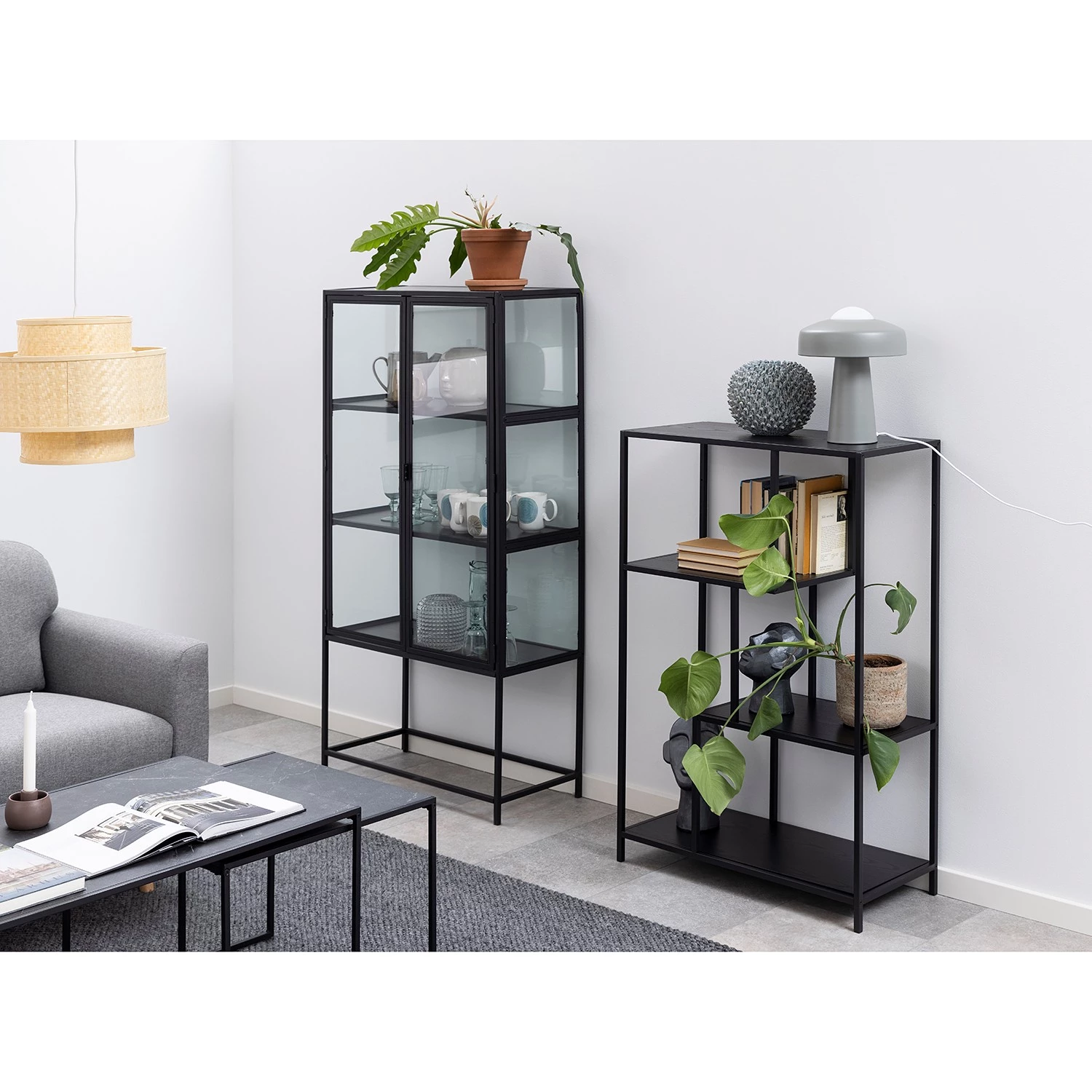 Red Living Vitrine Coogee - Noir / Imitation chêne brun noir - Hauteur : 150 cm 2 Red Living Vitrine Coogee - Noir / Imitation chêne brun noir - Hauteur : 150 cm – Image 2