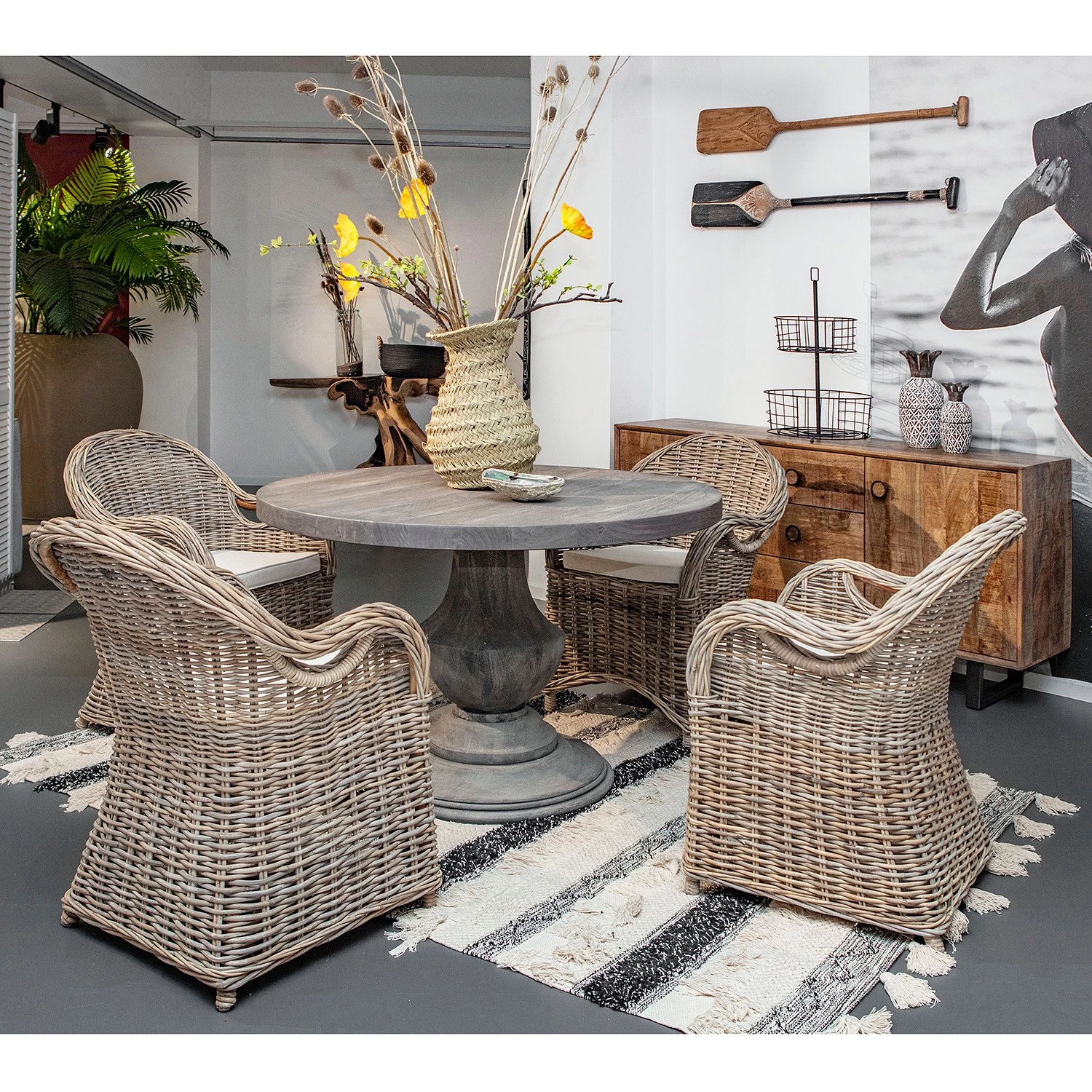 Red Living Table Meliara - Acacia massif - Acacia gris 2 Red Living Table Meliara - Acacia massif - Acacia gris – Image 2