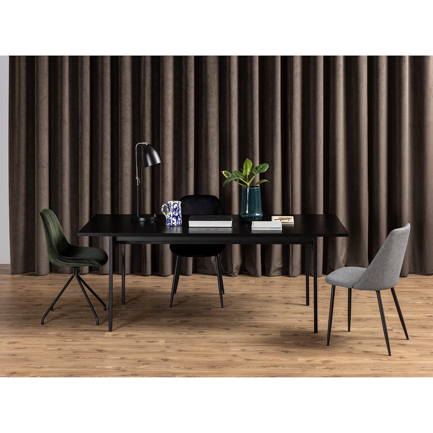 Loftscape Table Alsace - Fer - Cendre noire / Noir 5 Loftscape Table Alsace - Fer - Cendre noire / Noir – Image 5