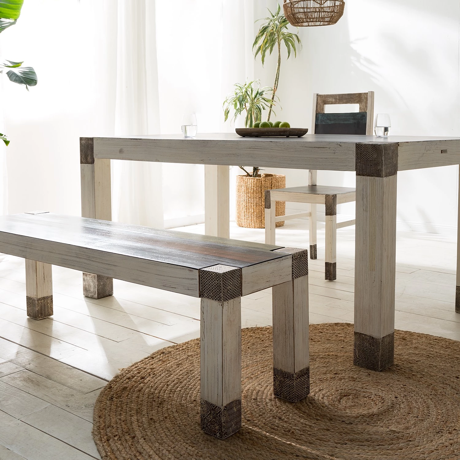 Wolf-Möbel Salle à manger Goa White (4 éléments) - Partiellement en manguier massif - Manguier vintage blanc 4 Wolf-Möbel Salle à manger Goa White (4 éléments) - Partiellement en manguier massif - Manguier vintage blanc – Image 4