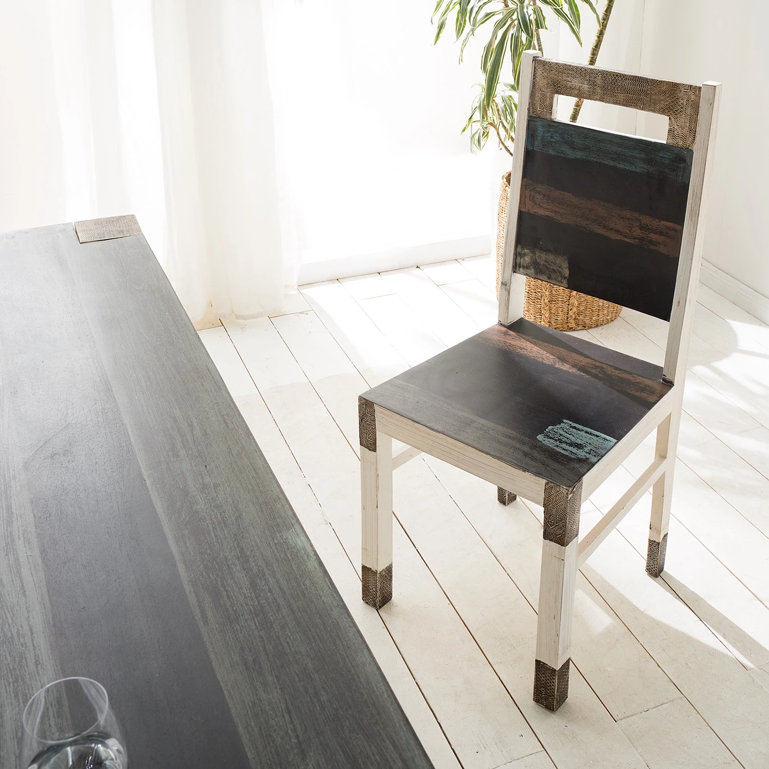 Wolf-Möbel Salle à manger Goa White (4 éléments) - Partiellement en manguier massif - Manguier vintage blanc 5 Wolf-Möbel Salle à manger Goa White (4 éléments) - Partiellement en manguier massif - Manguier vintage blanc – Image 5