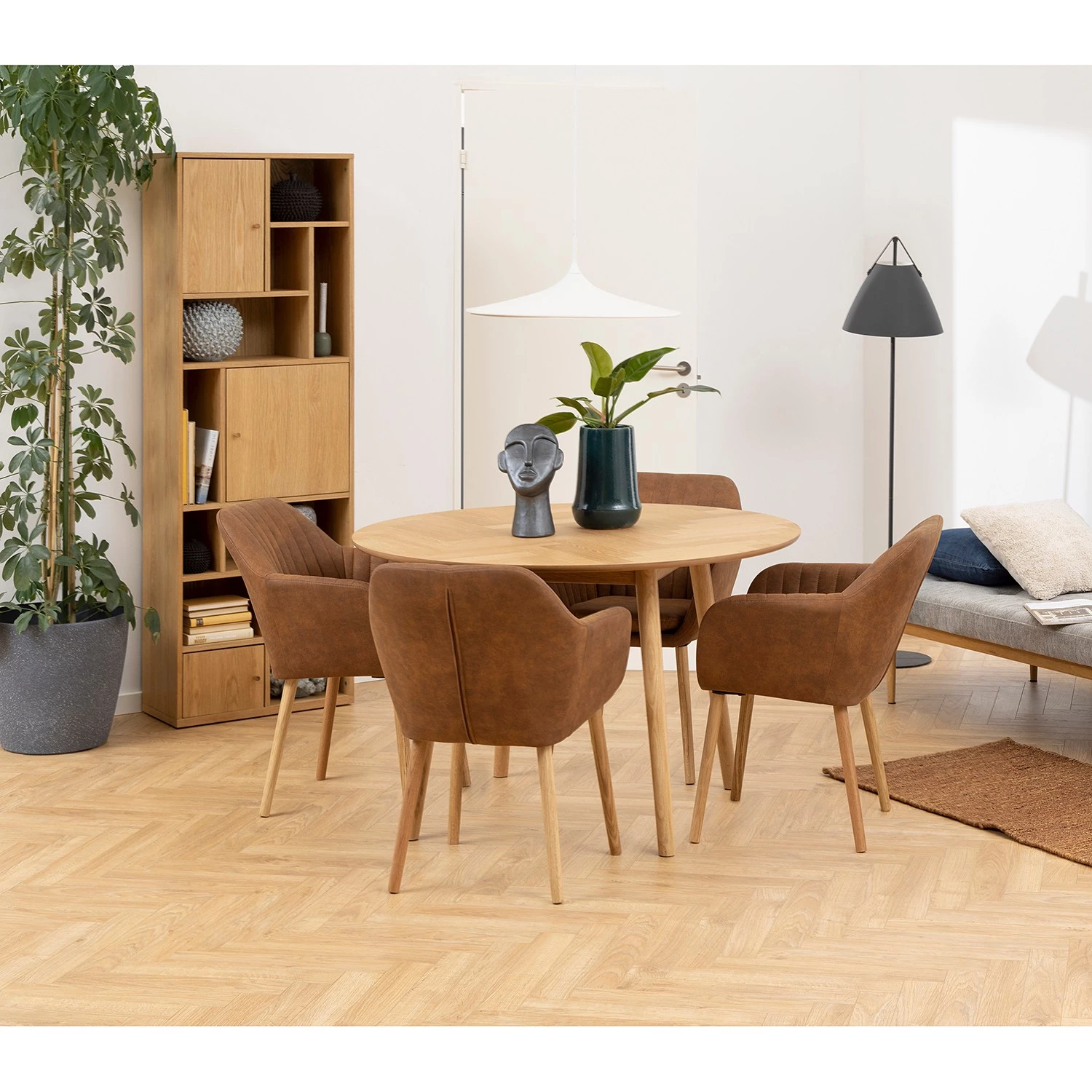 Loftscape Table Montville - Partiellement en chêne massif - Chêne 2 Loftscape Table Montville - Partiellement en chêne massif - Chêne – Image 2