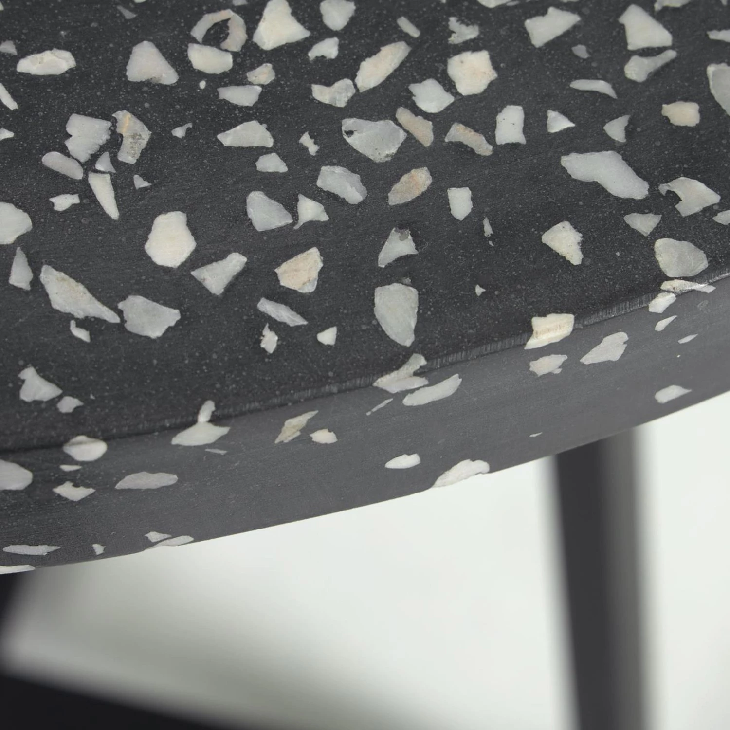 Loftscape Table Viola - Terrazzo / Acier - Terrazzo noir / Noir 5 Loftscape Table Viola - Terrazzo / Acier - Terrazzo noir / Noir – Image 5