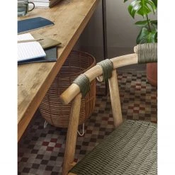 Loftscape Chaises à accoudoirs Puras (lot de 2) - Vert olive foncé 21 Loftscape Chaises à accoudoirs Puras (lot de 2) - Vert olive foncé -Meubles de salle à manger Soldes Magasin 1000340202 220414 065 DETAILS P000000001000340202