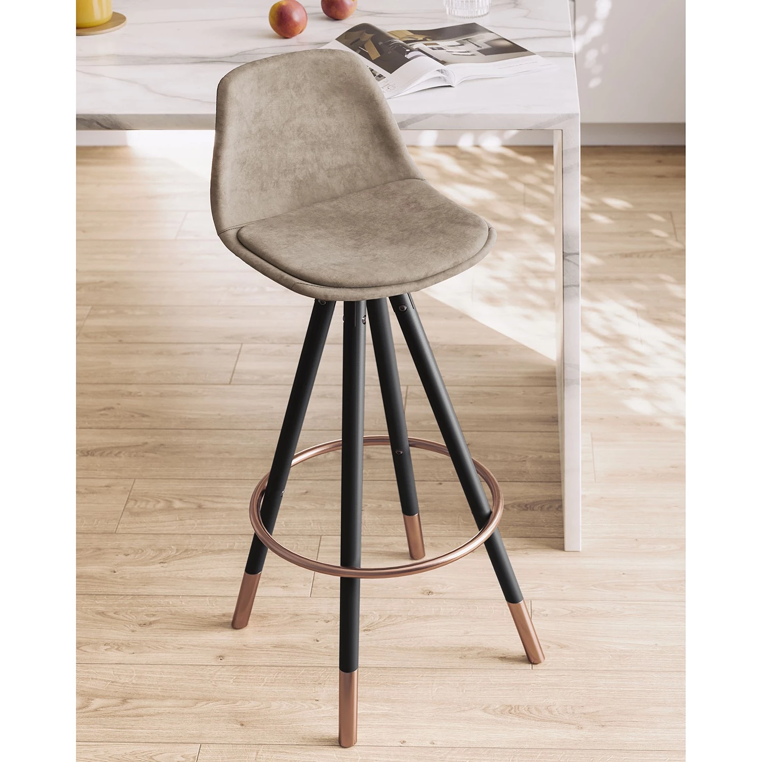 Ars manufacti Chaises de bar Zibo (lot de 2) - Imitation cuir / Métal - Cuivre - Beige vieilli 3 Ars manufacti Chaises de bar Zibo (lot de 2) - Imitation cuir / Métal - Cuivre - Beige vieilli – Image 3