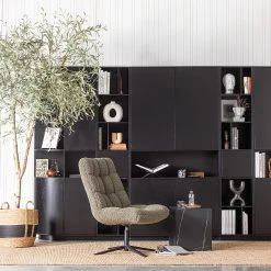 Loftscape Armoire Rozzano I - Pin massif - Pin noir -Meubles de salle à manger Soldes Magasin 1000342129 220401 021 MOOD DETAILS P000000001000342129 mood