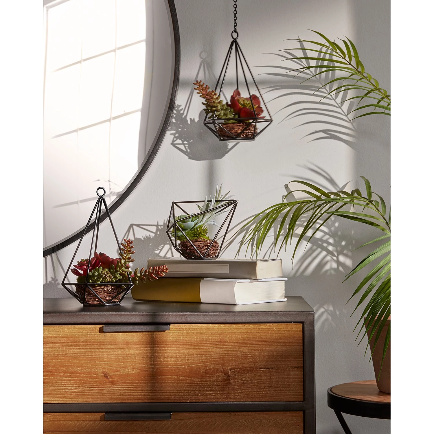 Red Living Buffet Kisumu - Cannage / Fer - Marron / Noir 4 Red Living Buffet Kisumu - Cannage / Fer - Marron / Noir – Image 4