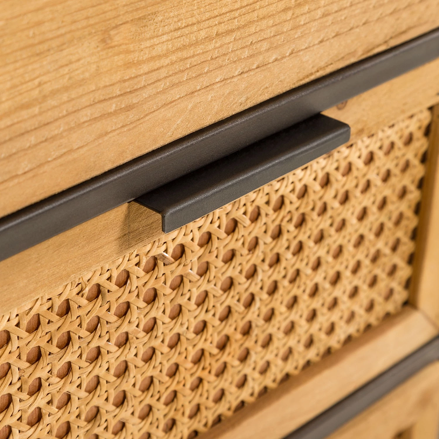 Red Living Buffet Kisumu - Cannage / Fer - Marron / Noir 14 Red Living Buffet Kisumu - Cannage / Fer - Marron / Noir – Image 14