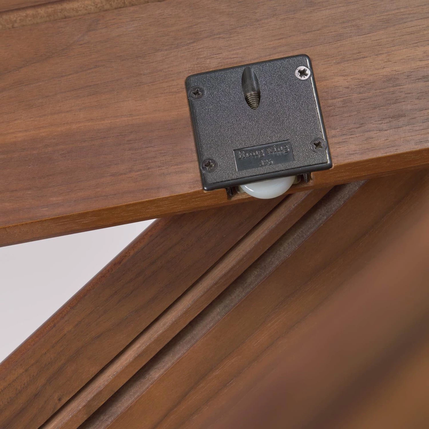 Naturoo Étagère Chipata - Partiellement en noyer massif 10 Naturoo Étagère Chipata - Partiellement en noyer massif – Image 10