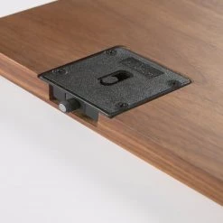 Naturoo Étagère Chipata - Partiellement en noyer massif 24 Naturoo Étagère Chipata - Partiellement en noyer massif -Meubles de salle à manger Soldes Magasin 1000363972 220714 055 DETAILS P000000001000363972