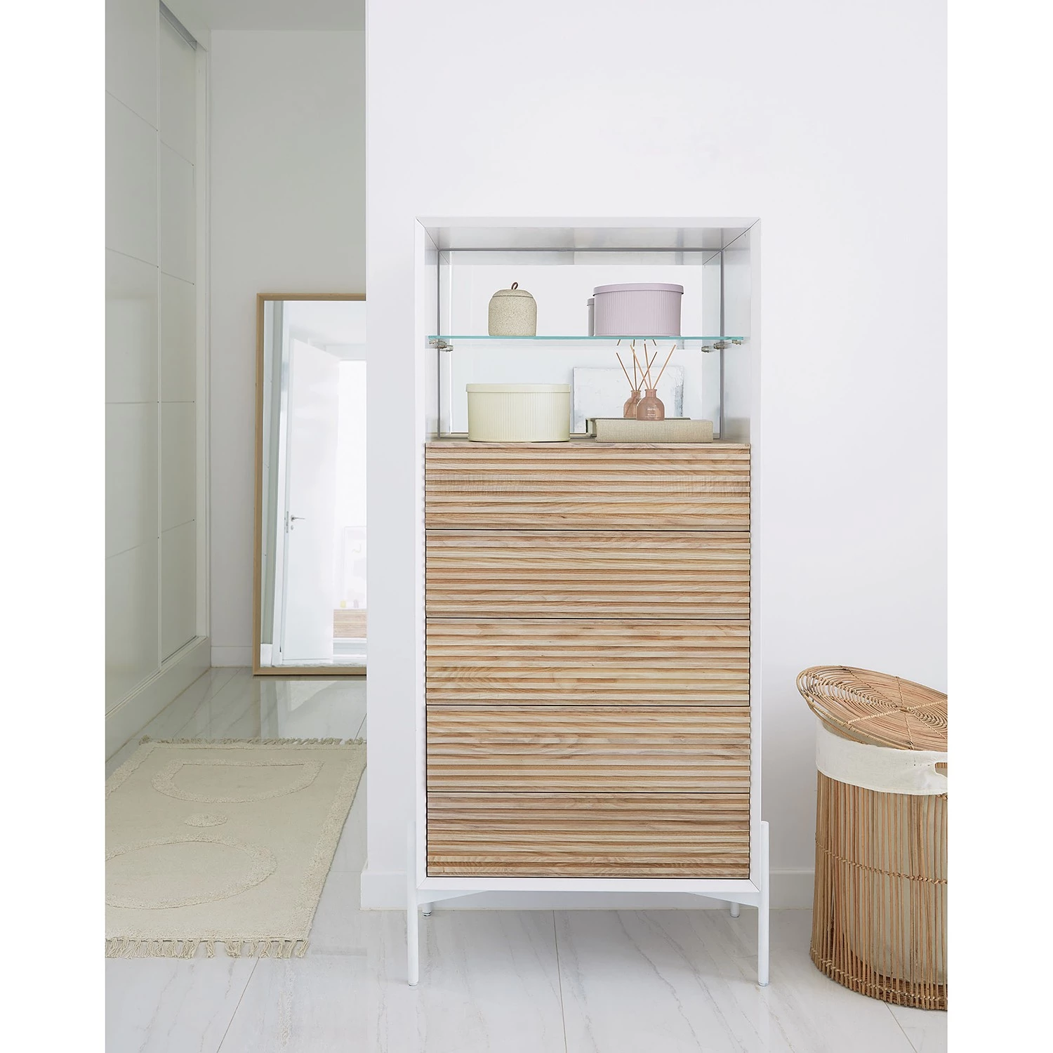 Norrwood Buffet haut Maredale - Partiellement en frêne massif - Frêne / Blanc 2 Norrwood Buffet haut Maredale - Partiellement en frêne massif - Frêne / Blanc – Image 2