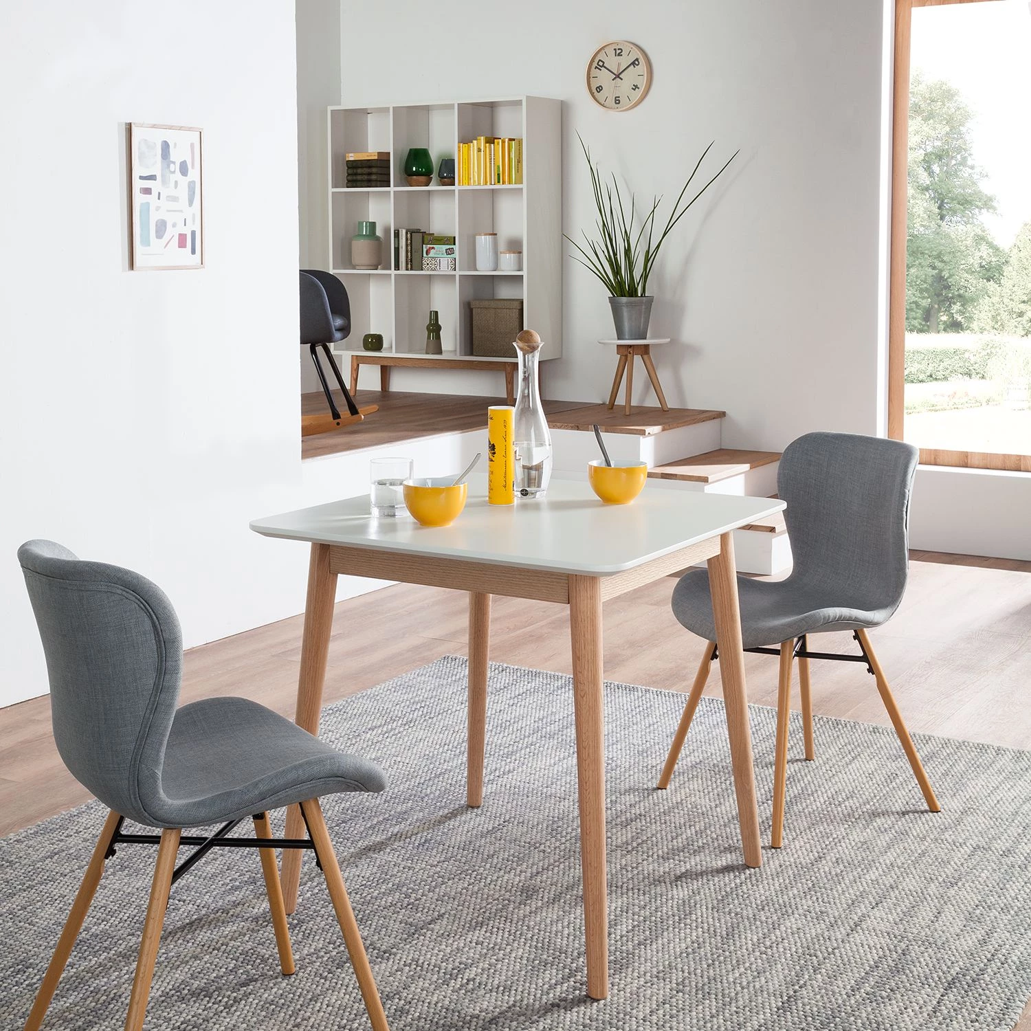 Mørteens Table Lindholm III - Partiellement en chêne massif - 80 x 80 cm 2 Mørteens Table Lindholm III - Partiellement en chêne massif - 80 x 80 cm – Image 2