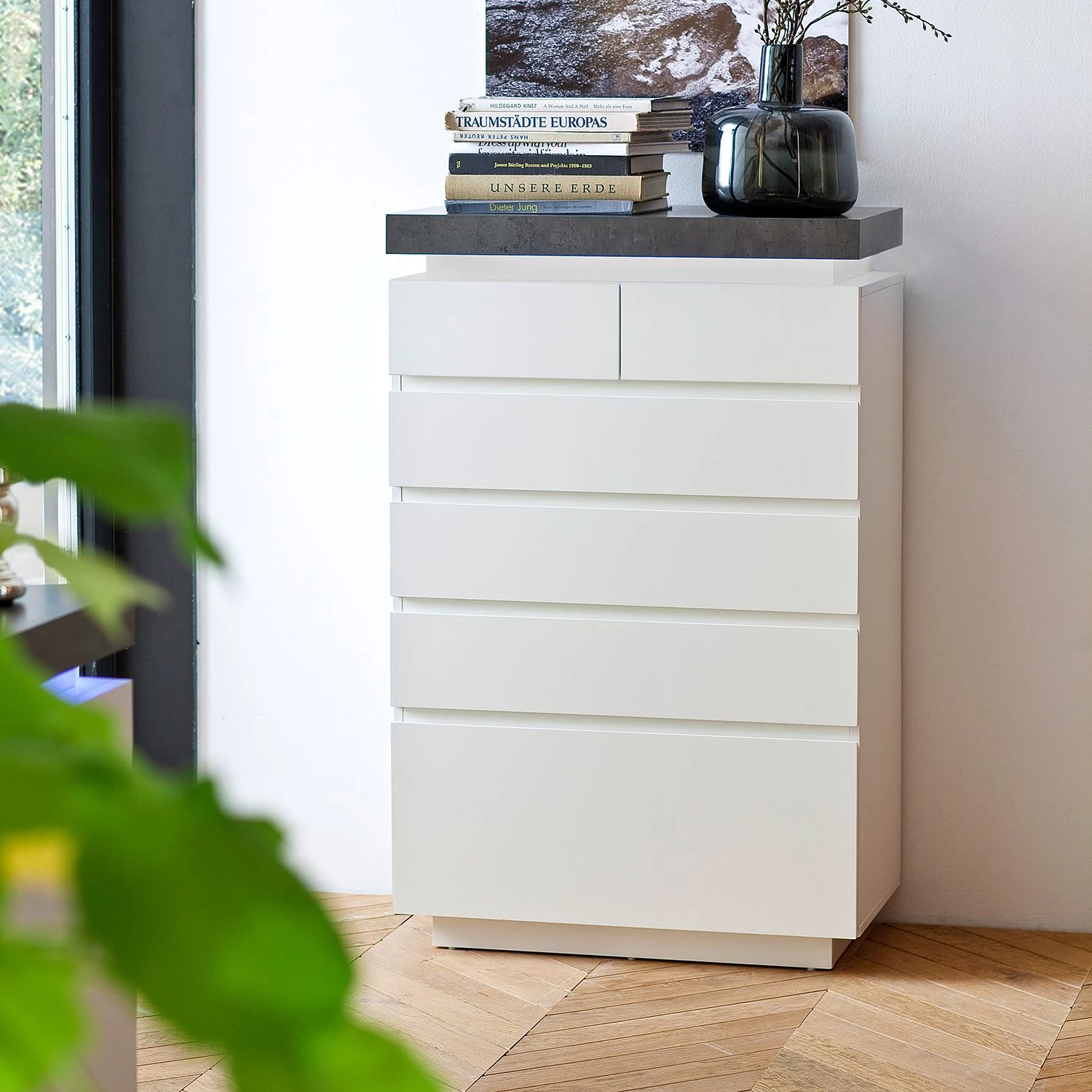 Fredriks Commode Namona II - Éclairage inclus - Imitation béton / Blanc 2 Fredriks Commode Namona II - Éclairage inclus - Imitation béton / Blanc – Image 2